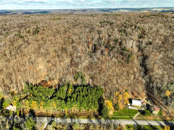 L5 Hunters Creek Rd, South Wales, NY 14139