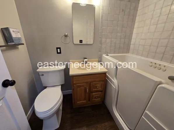 568 NW 3rd St, Ontario, OR 97914