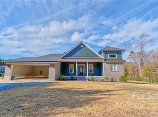 105 Northeastern Dr, Shelby, NC 28152