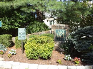 15 Lake Ave, Danbury, CT 06810