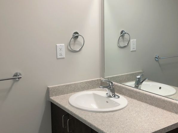 3816 Carey Rd, Saanich, BC V8Z 4C4