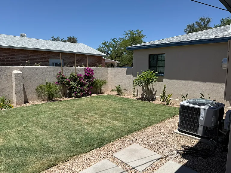 426 S Stratford Dr — Photo 46