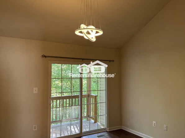 7524 Stonehouse Run Dr, Glen Burnie, MD 21060
