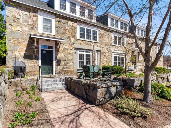 6 Bay Road #34, Newmarket, NH 03857