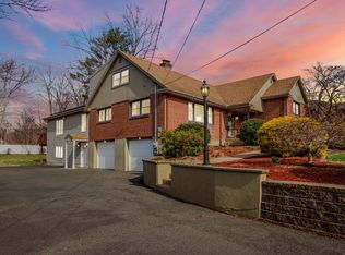 28 Concord Rd, Manchester, CT 06042