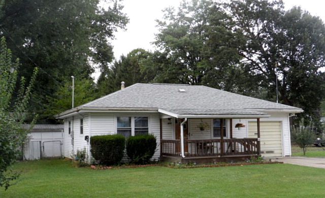 1st image of 410 Hensley Ave