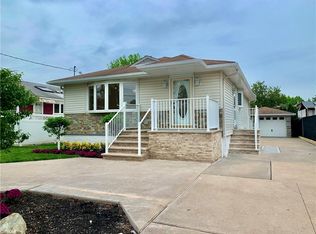 130 Riche Ave, Staten Island, NY 10314