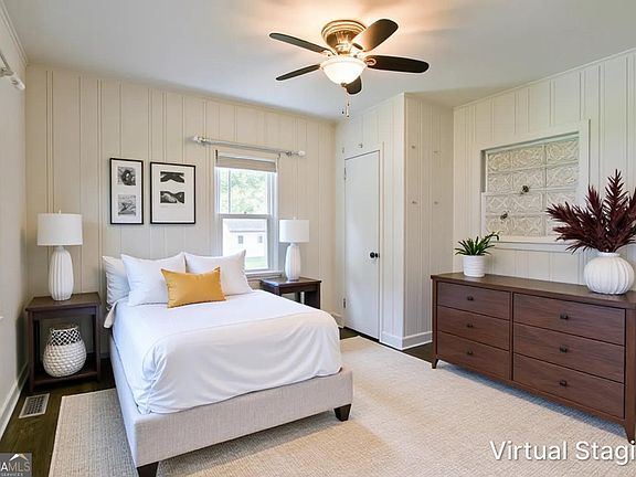 2nd image of 2638 Brown Cir SE