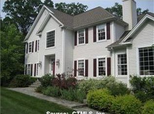 50 Marlin Rd, Newtown, CT 06470