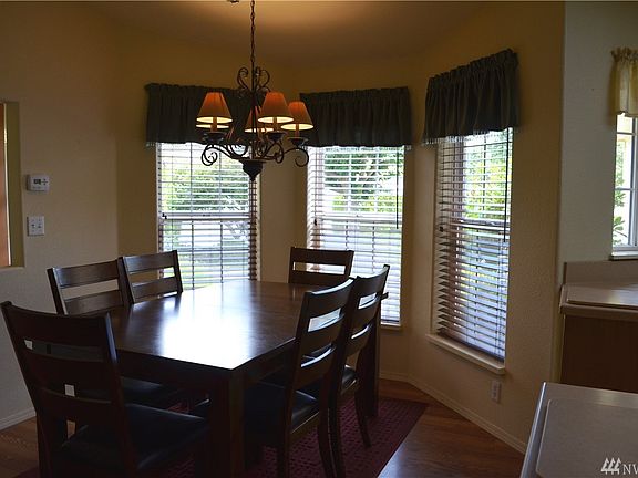 3rd image of 1905 Daylily Ln SE