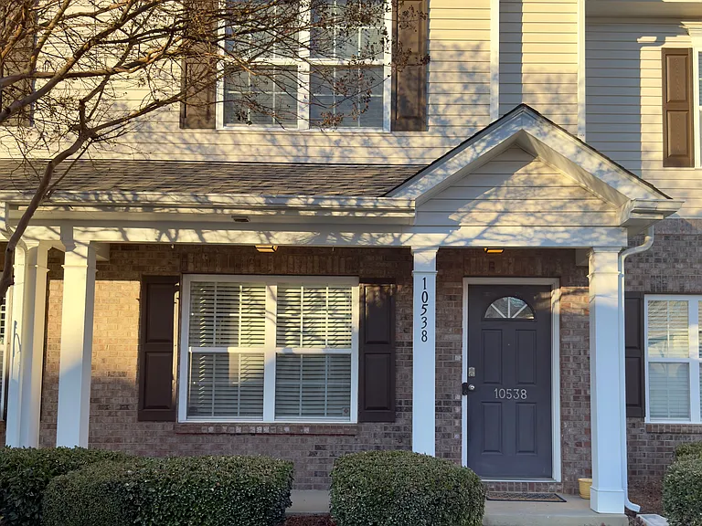 10538 Stoneacre Ct — Photo 1