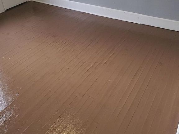 4th image of 2504 Primrose Ave