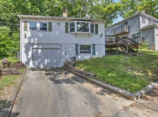 5 Lake Grove Clb, Decatur, IL 62521