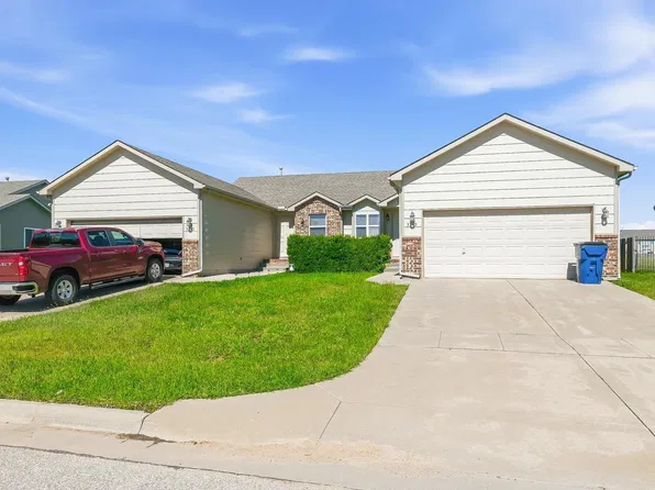 3345 N Governeour Cir, Wichita, KS 67226