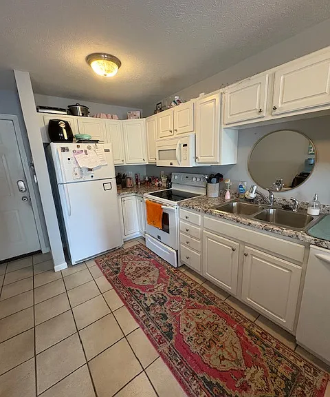 420 Sir Keegan Way — Photo 3