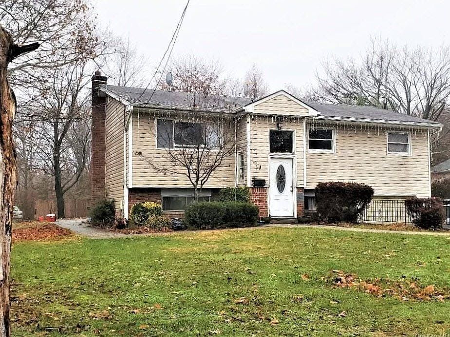 1st image of 1029 Joselson Ave