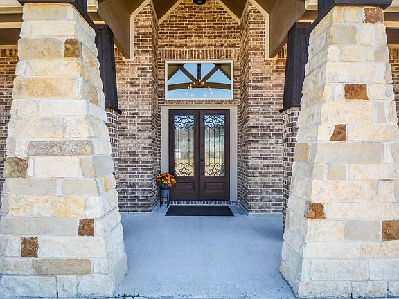 3rd image of 16173 Oaklawn Dr