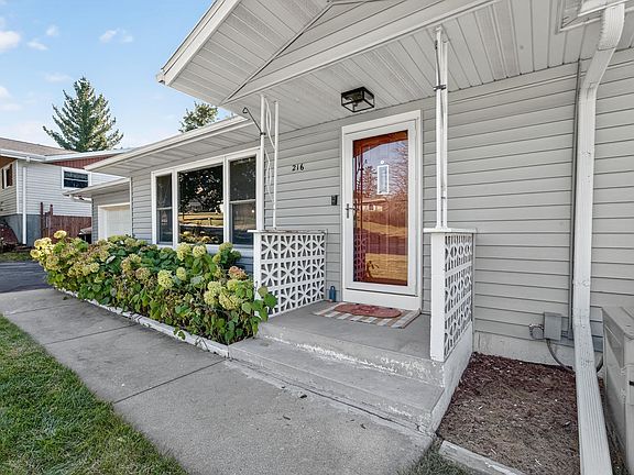 2nd image of 216 Sanford Dr
