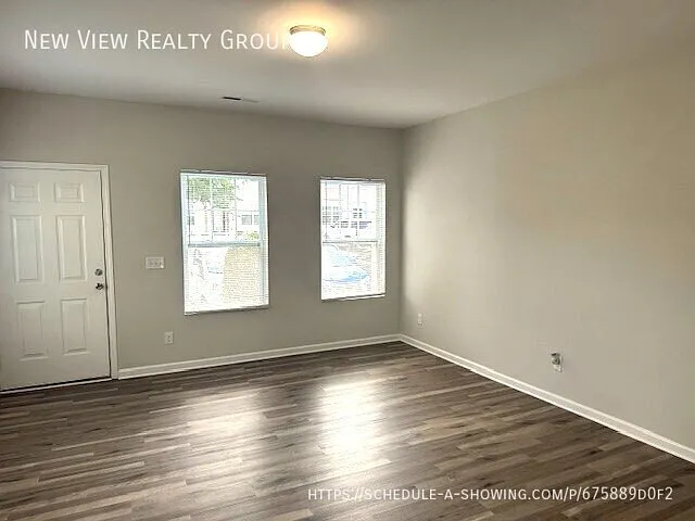 2 bed, 2.5 bath, 1264 sqft, $1,650 — Photo 4