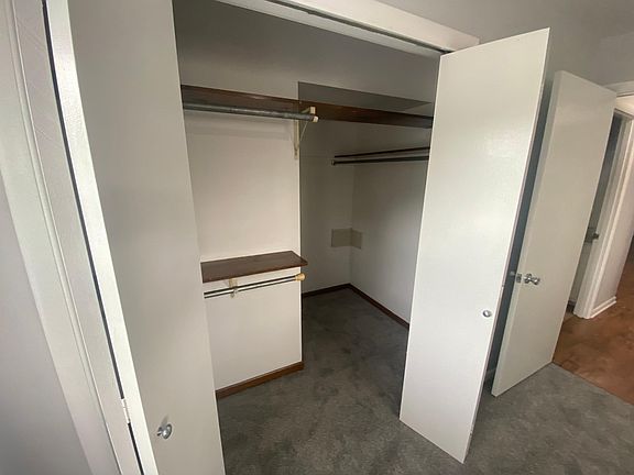 walk-in closet spacious bedroom