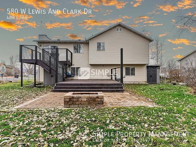 580 W Lewis And Clark Dr — Photo 29