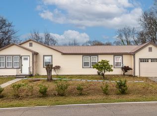 4257 Skyline Dr, Knoxville, TN 37914