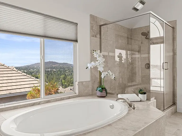 4066 Plateau Cir — Photo 45
