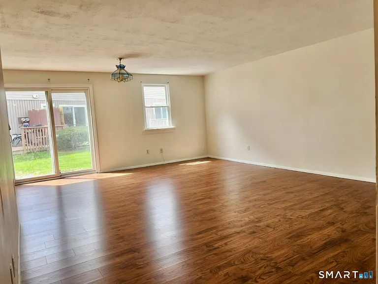16 E Gate Ln #16 — Photo 13