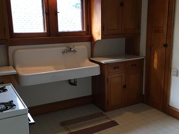 3rd image of 2551 N 66th St #A