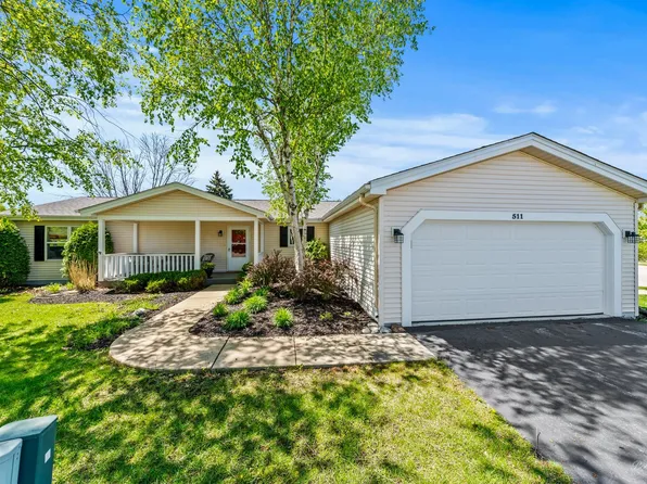 511 Balmoral Ct, Grayslake, IL 60030