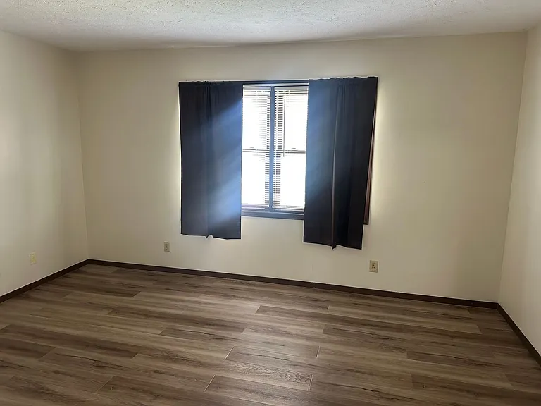 1808 W Faidley Ave — Photo 6