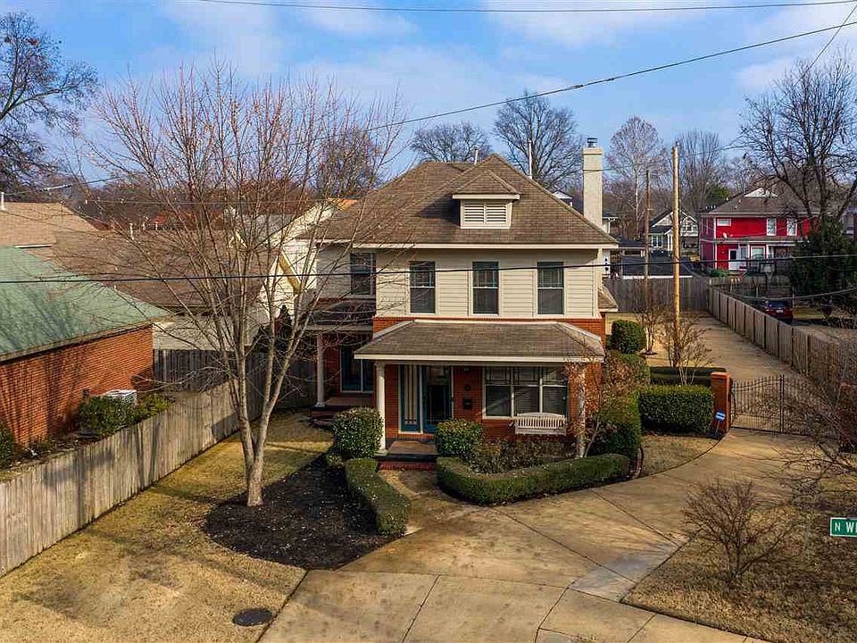 1st image of 336 N Willett St
