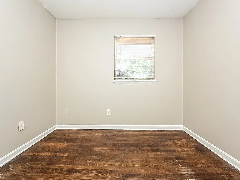 6637 Imperial Dr — Photo 10