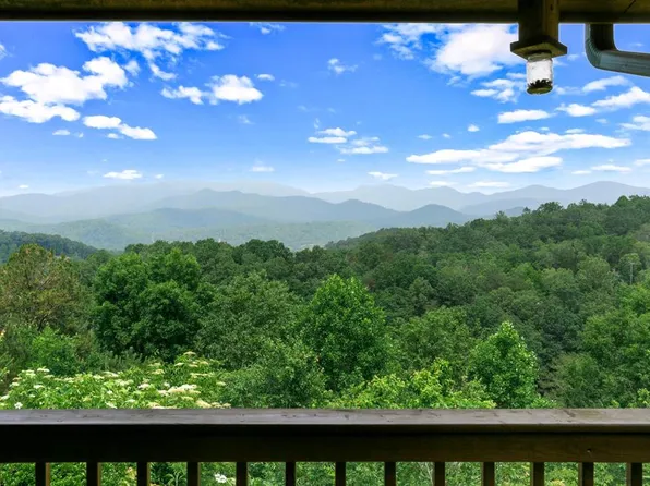 465 Zekes Trl, Marble, NC 28905