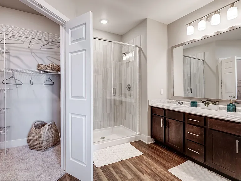 Alaqua at Frisco Apartments — Photo 16
