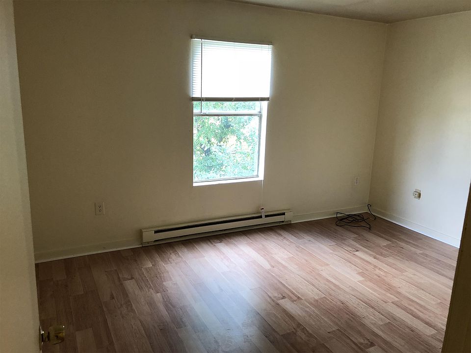 1st image of 2113 Staunton Ave NW