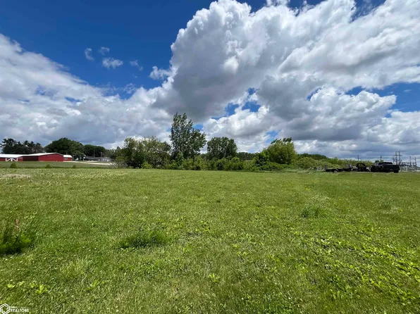 L-9 Wedgewood Dr, Clear Lake, IA 50428