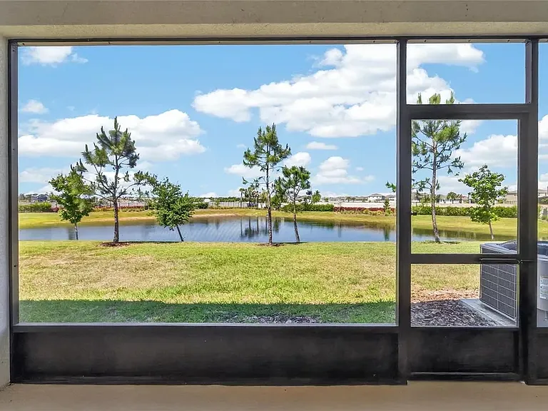 136 Mangrove Shade Cir — Photo 38