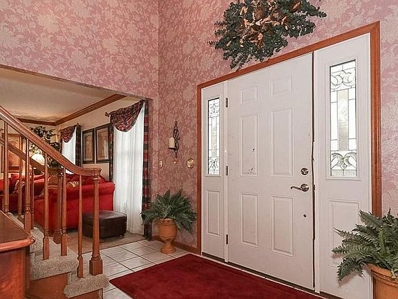 4th image of 2997 Creekview Ln
