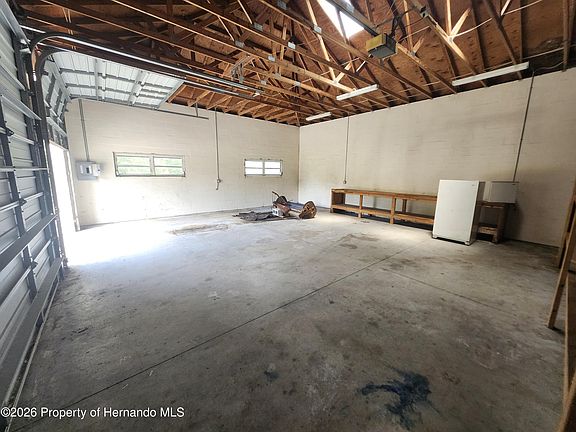 5th image of 15001 Centralia Rd