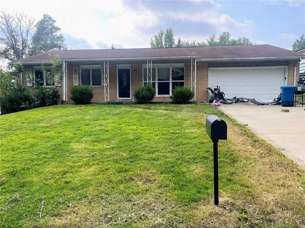 2048 Jenner Ln, Saint Louis, MO 63138