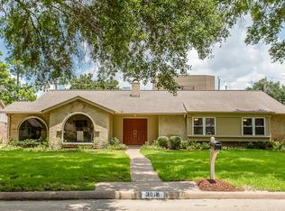 3018 Riata Ln, Houston, TX 77043