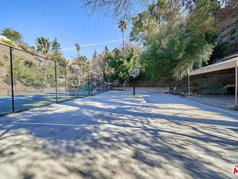 5354 Stardust Rd — Photo 34