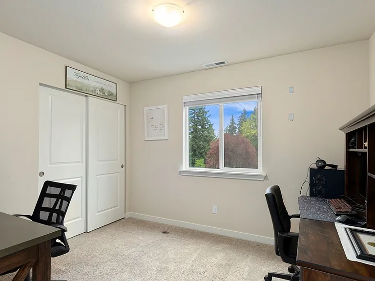 744 Courage Ct SE — Photo 14