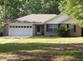 6252 Foxglove Rd, Milton, FL 32570