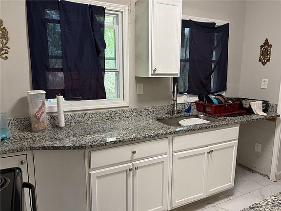 3rd image of 2680 Wiggins St