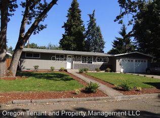 1530 Larkspur Loop, Eugene, OR 97401