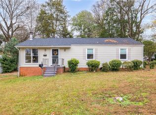 1300 Gracewood Dr, Greensboro, NC 27408