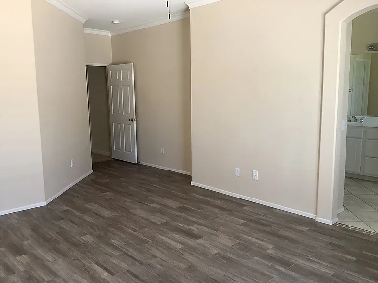 31775 Emerald Dr — Photo 11