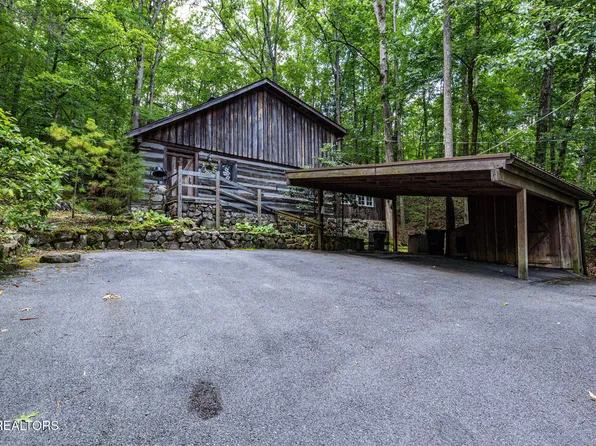2741 Mountain View Cir, Sevierville, TN 37862